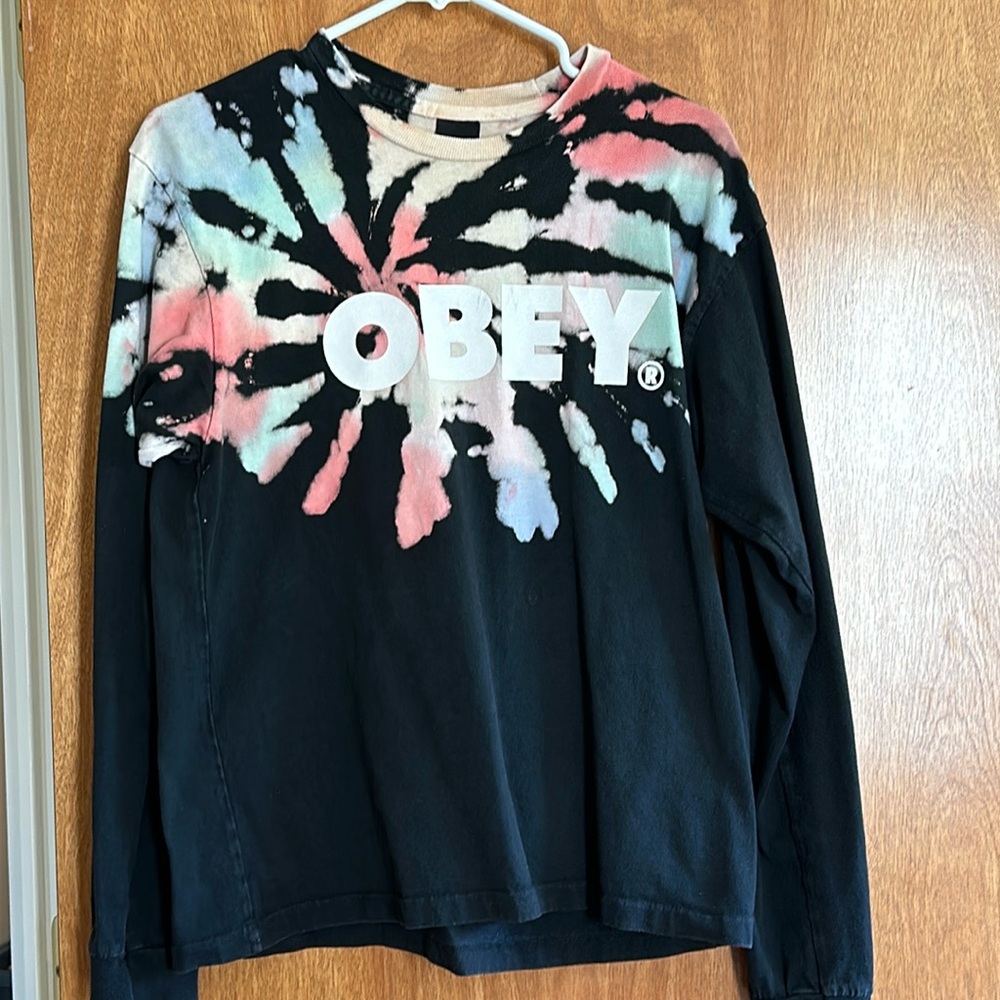 OBEY long sleeve